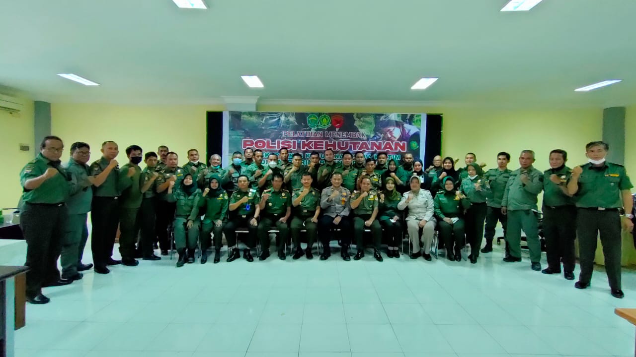 https://dishutkaltim.com/public/admin/images/gambar_berita/1638755255_WhatsApp Image 2021-11-17 at 11.54.21 AM.jpeg